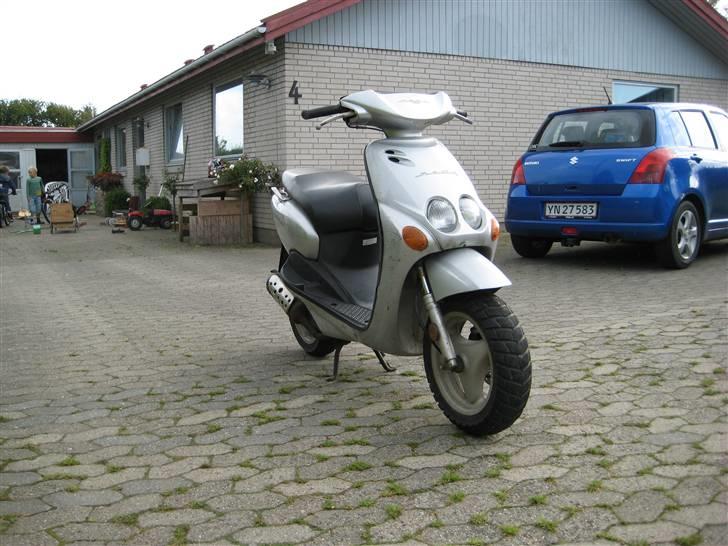 Yamaha neos (45) (SOLGT) billede 1