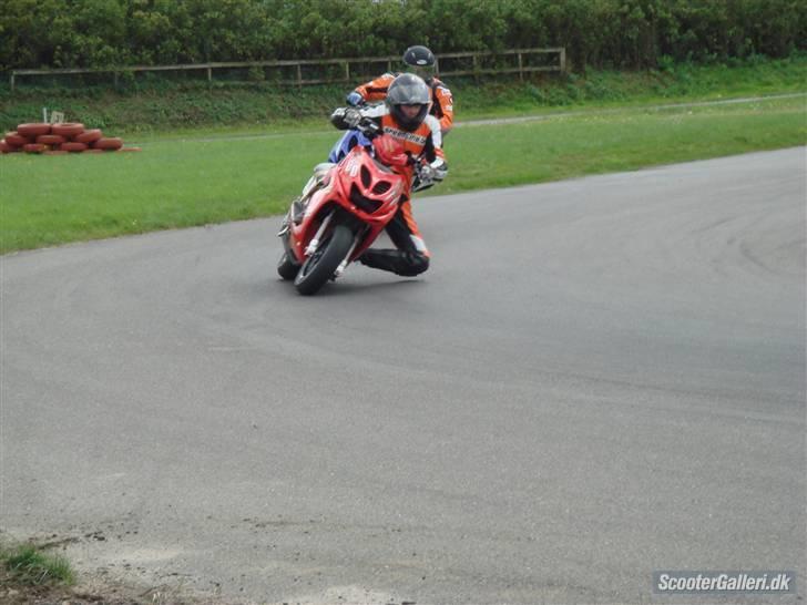 Yamaha aerox Racing billede 8