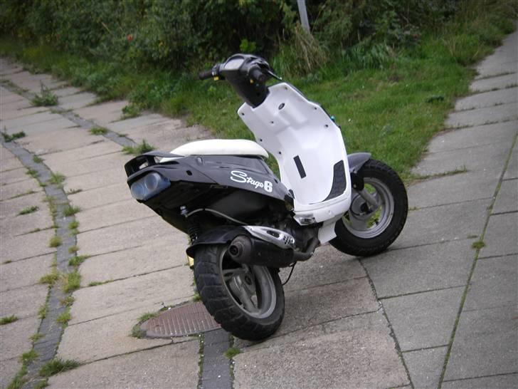 PGO hot 50  BYTTET billede 3