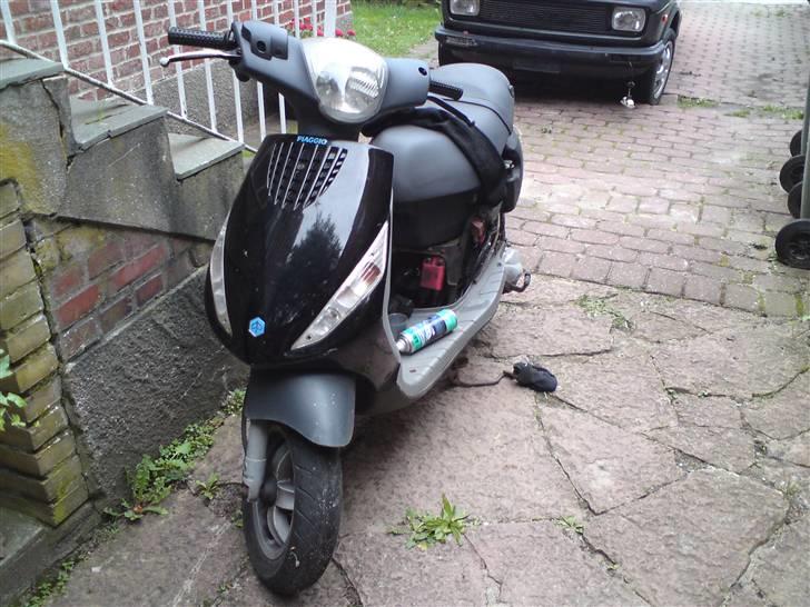 Piaggio New Zip - Pæn regulær be´ knallert :) billede 1