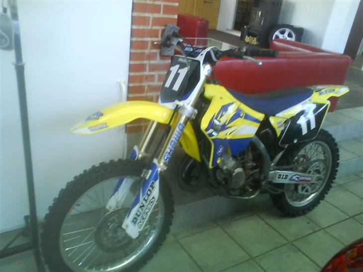 suzuki 125 4t cross