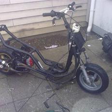 Aprilia Sonic Evo LC Byttet