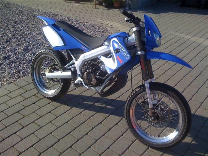 Derbi Senda Sm solgt - efter at have pillet diverse reflekser, blinklys osv af :) billede 1