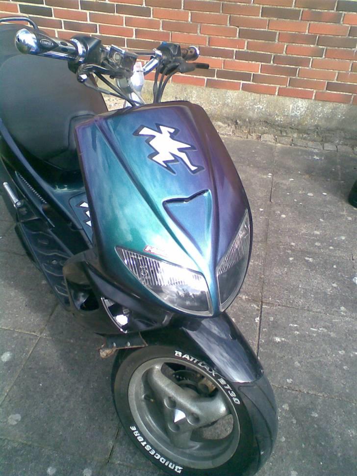 Peugeot Speedfight  byttet - fronten igen. billede 12