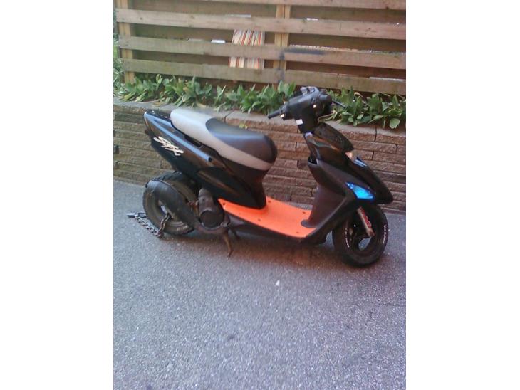 {{currentPhoto.altText}} billede {{currentPhoto.number}}