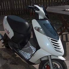 Aprilia Sonic - SOLGT (^)