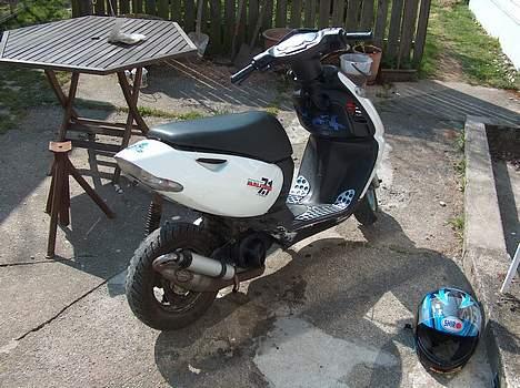 Aprilia Sonic - SOLGT (^) billede 2