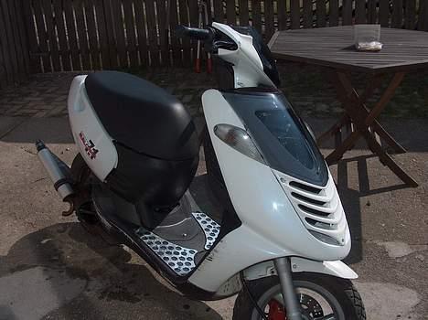 Aprilia Sonic - SOLGT (^) billede 3