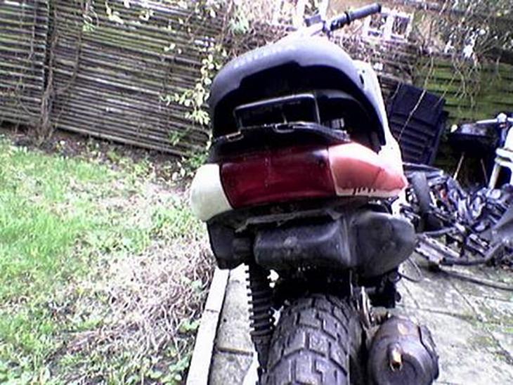 {{currentPhoto.altText}} billede {{currentPhoto.number}}