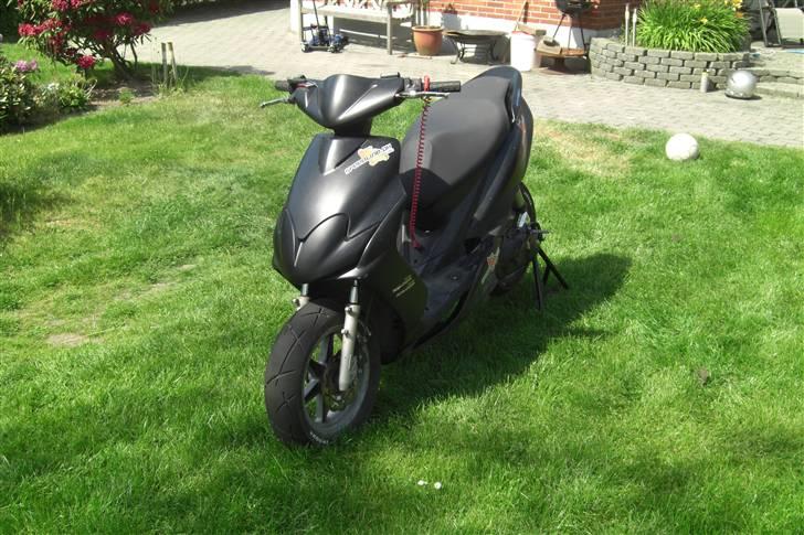Yamaha jog r 16,36hk. AC (solgt) billede 1