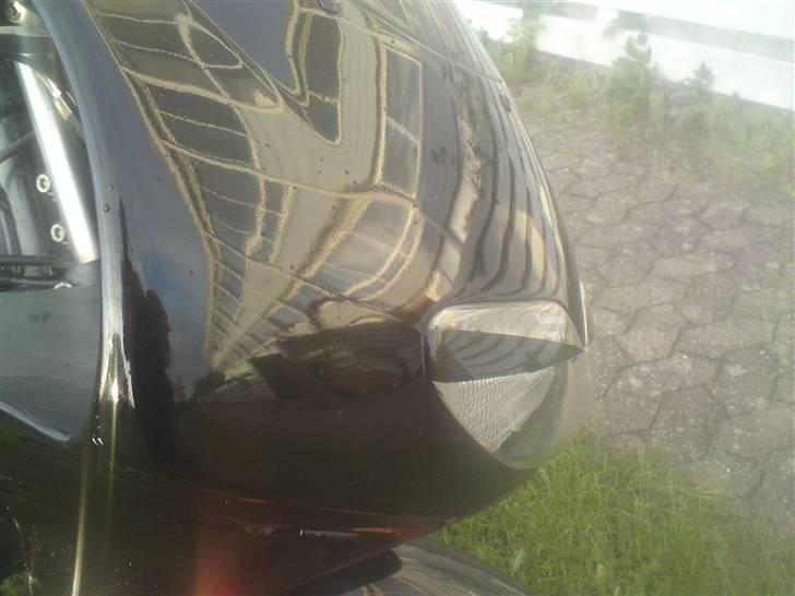 Aprilia RS-*Ghost Rider* solgt - En flot vinkel, hvor man kan se farvens spejl effekt.  billede 4