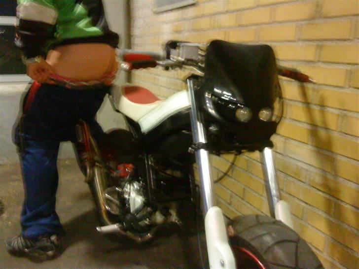 Suzuki Street Magic byttet billede 2