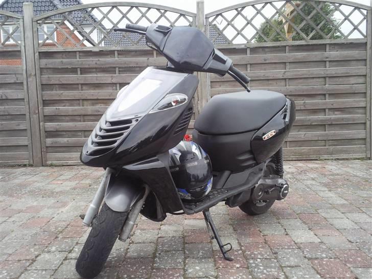 Aprilia sonic  SOLGT billede 8