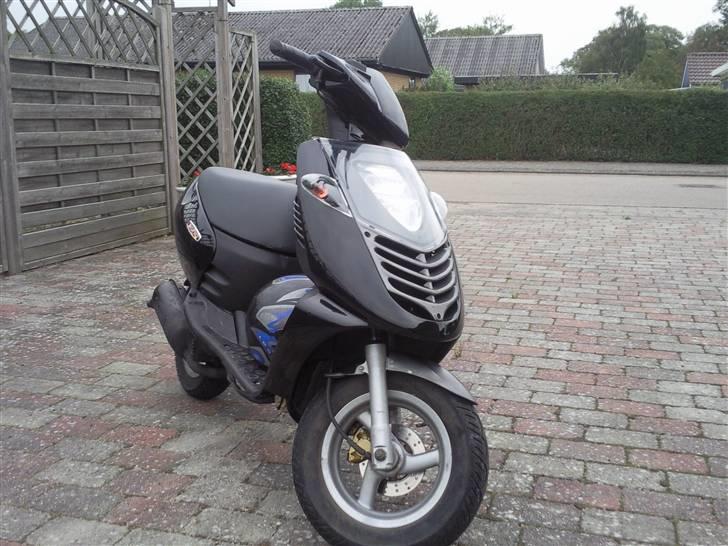 Aprilia sonic  SOLGT billede 9