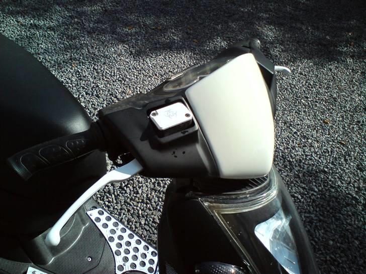 Aprilia sonic billede 6