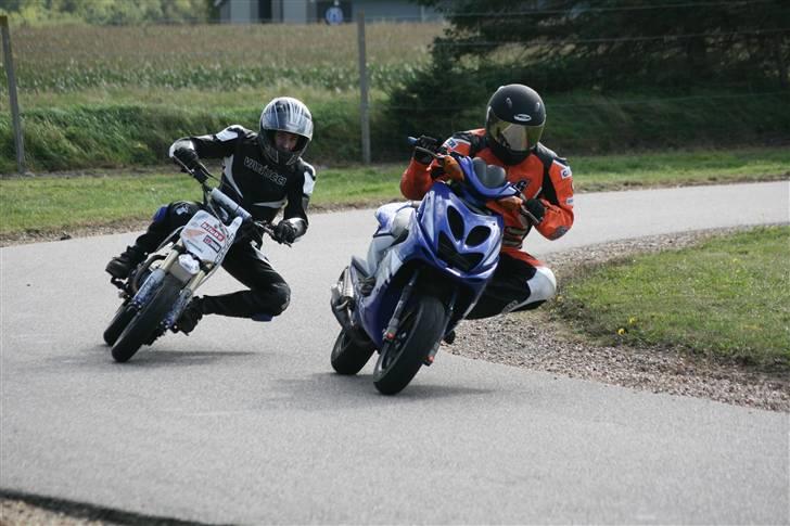 Yamaha Aerox R - Tage og Mig i fight... :) billede 19