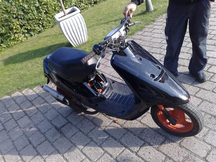 Yamaha jog as solgt billede 3