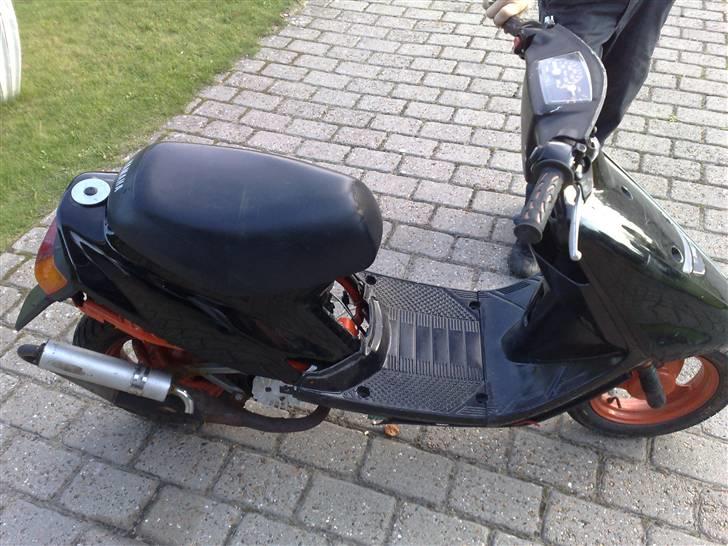 Yamaha jog as solgt billede 5