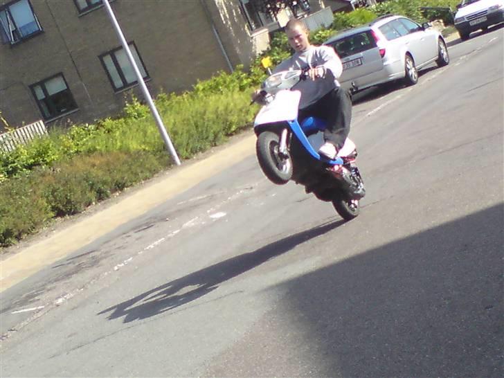 Yamaha Jog As. ---> Solgt <--- - Baghjul ;) billede 10