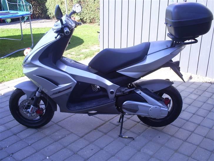 Peugeot Jet Force (BYTTET) billede 2