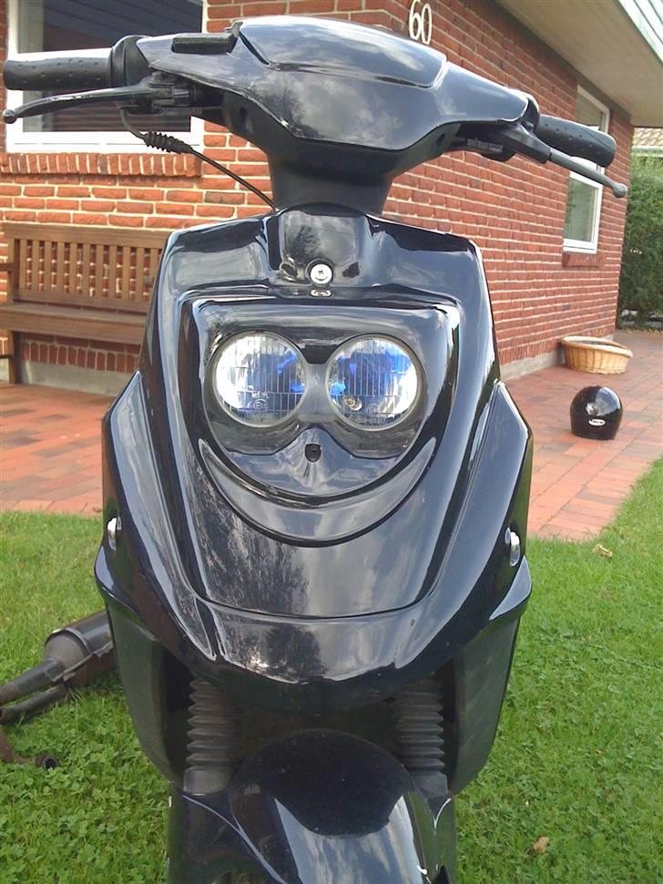 PGO hot 50 - Hvid halogenpærer (godt nok blå, men det er hvidt)  billede 7