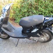 PGO Hot 50 Black/Chrome SOLGT