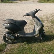 Piaggio New zip før