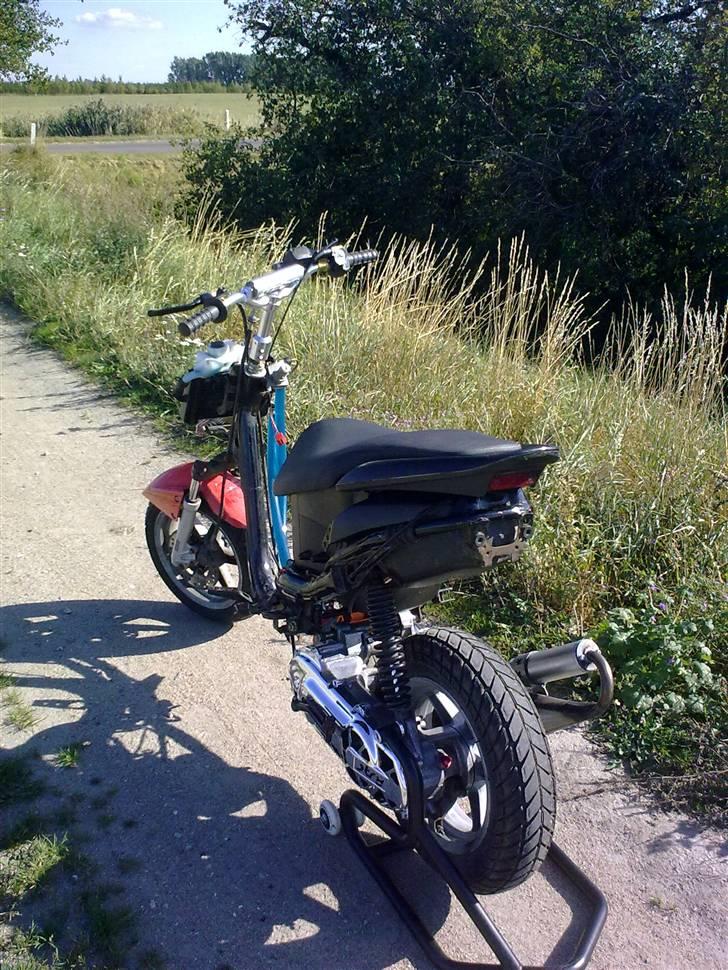 Yamaha JogRR ¤Redtop¤ Byttet! - Efter ;) (skjolde osv kommer senere) billede 16