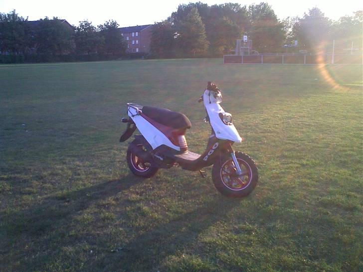 PGO Hot 5o SOLGT. billede 2