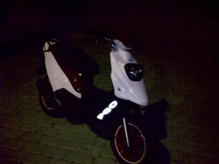 PGO Hot 5o SOLGT. billede 9