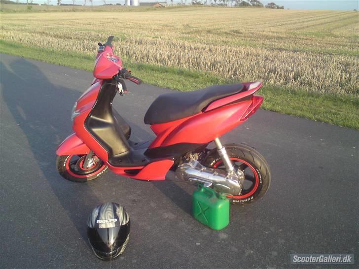 Yamaha jog r (sniger missen) billede 2