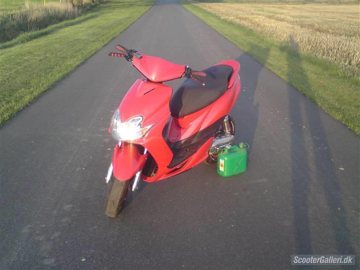 Yamaha jog r (sniger missen) billede 3