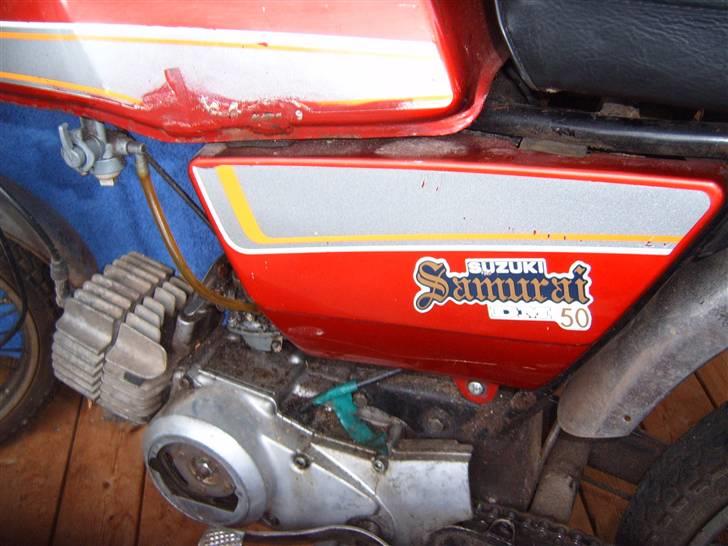 Suzuki DM50 - venstre side billede 6