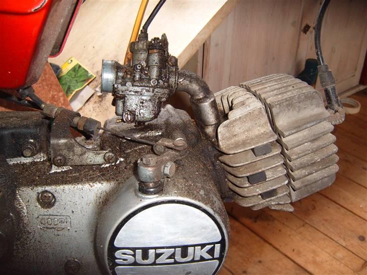 Suzuki DM50 - motor sektion. mangler et luftfilter :( nogen der har et tilsalg? billede 9