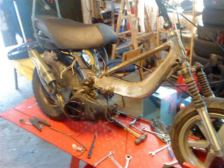 Suzuki FZ/hot 50 - Solgt :) billede 3