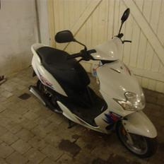Yamaha Jog R (Bytte til PGO HOT)