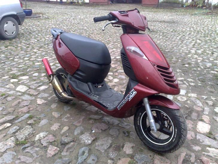 Aprilia EVO sonic GP  -> SOLGT <- billede 2