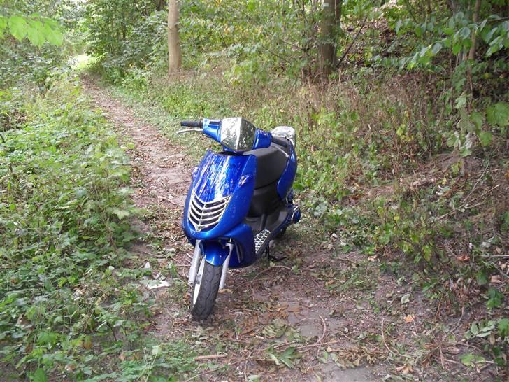 Aprilia Sonic ¤solgt¤ - som den står nu. billedet er taget d. 23-9/09 billede 1