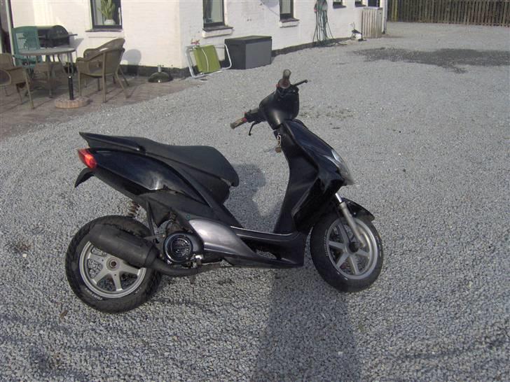 Yamaha jog r (solgt) billede 2