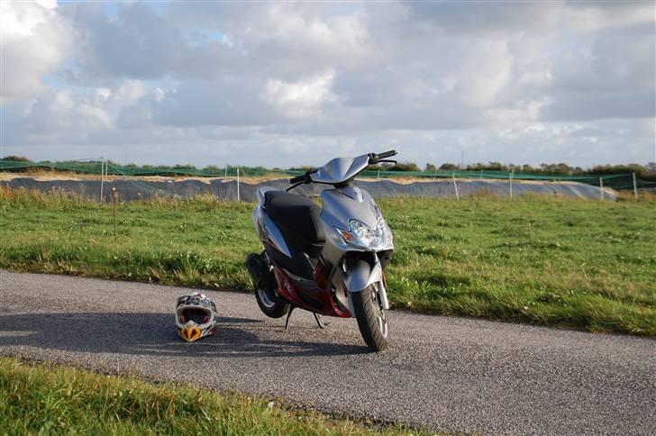 Yamaha jog r billede 2