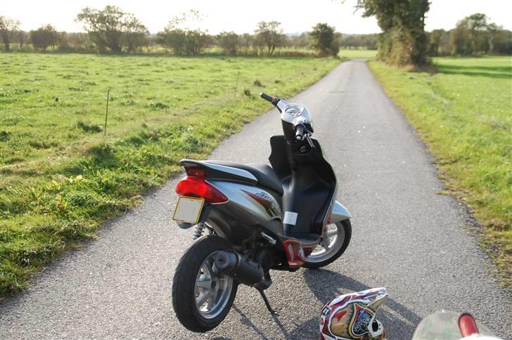 Yamaha jog r billede 4