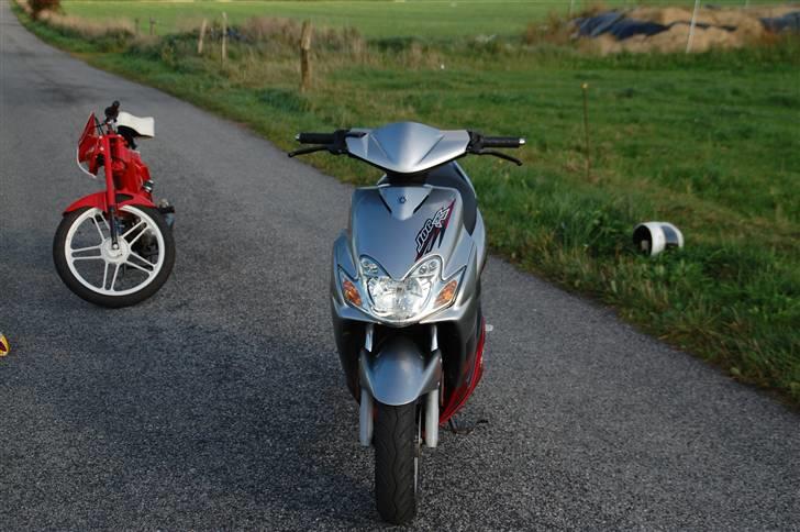 Yamaha jog r billede 10