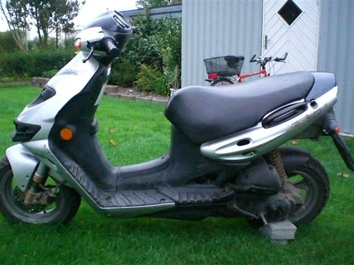 Suzuki katana solgt billede 3