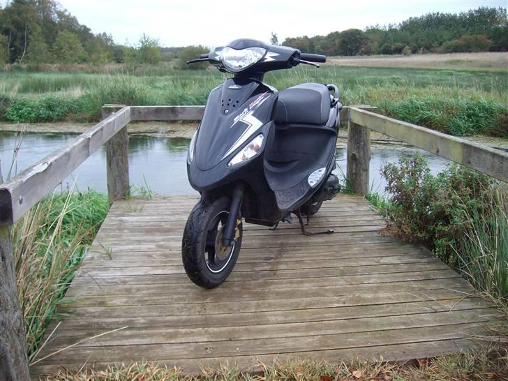 PGO Black magic billede 1