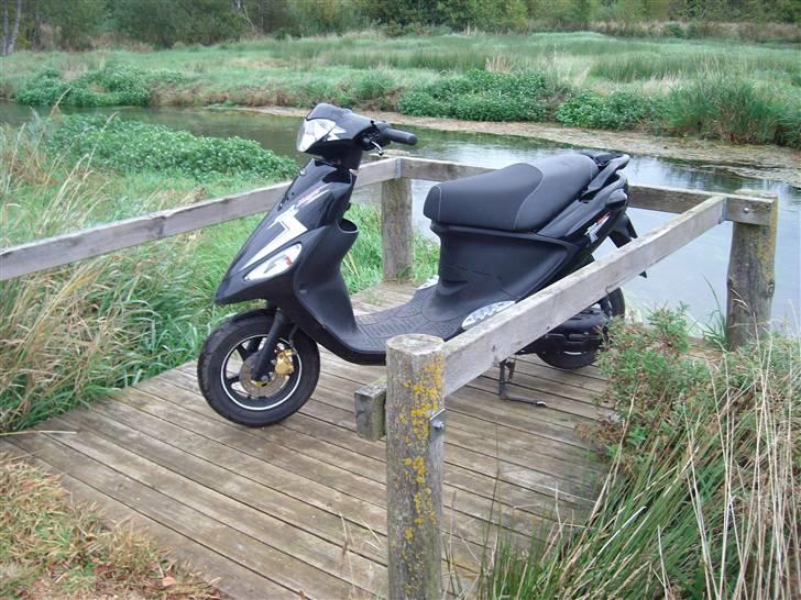 PGO Black magic billede 2