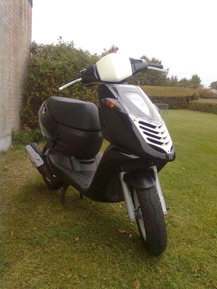 Aprilia Sonic AC - Højre side Foran Nu billede 12