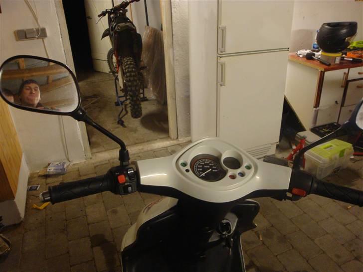 Yamaha Jog R (Bytte til PGO HOT) billede 5