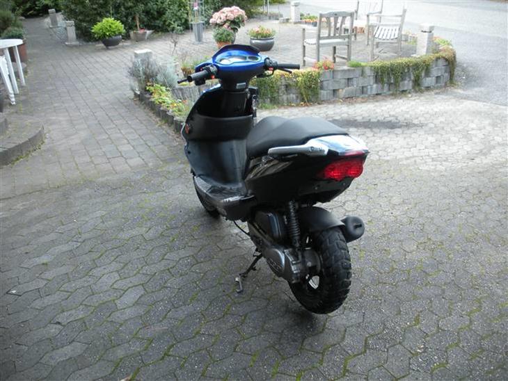 {{currentPhoto.altText}} billede {{currentPhoto.number}}