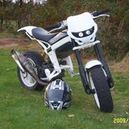 Suzuki Street Magic (Solgt)