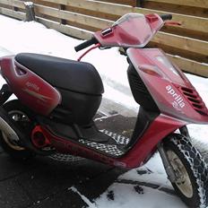 Aprilia Sonic RedLine Solgt